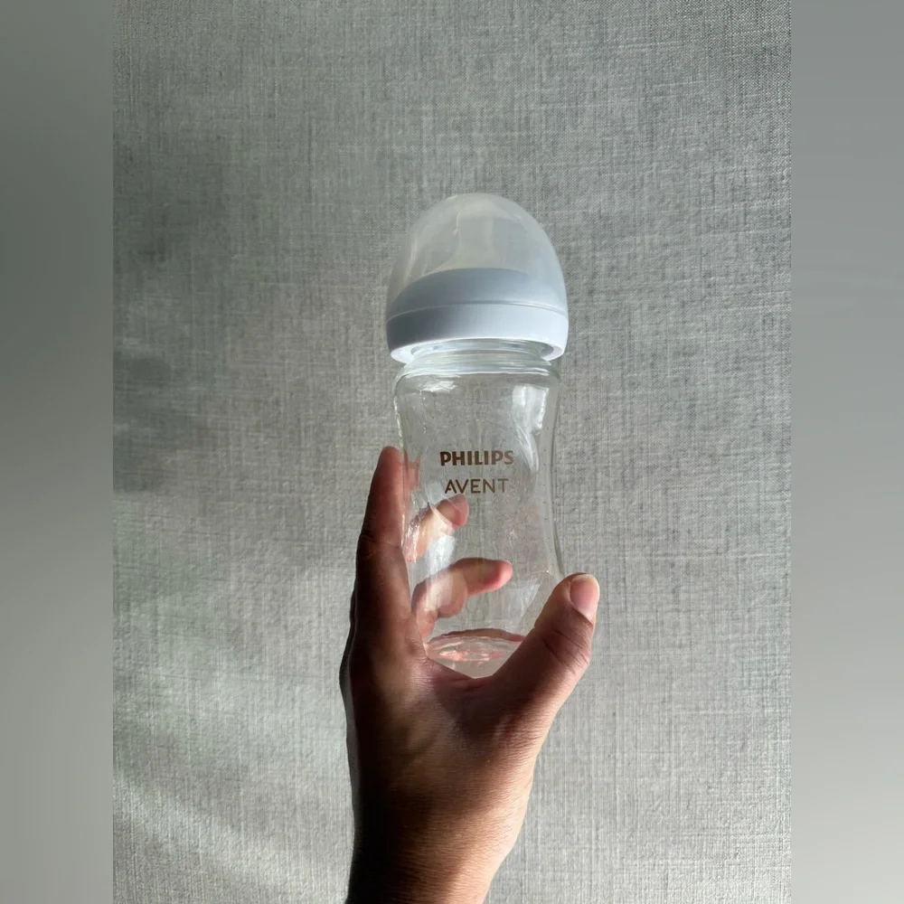 Philips Avent Glass Natural Baby Bottles w/ Natural Response Nipple, 8oz - VGUC - Picture 2 of 10